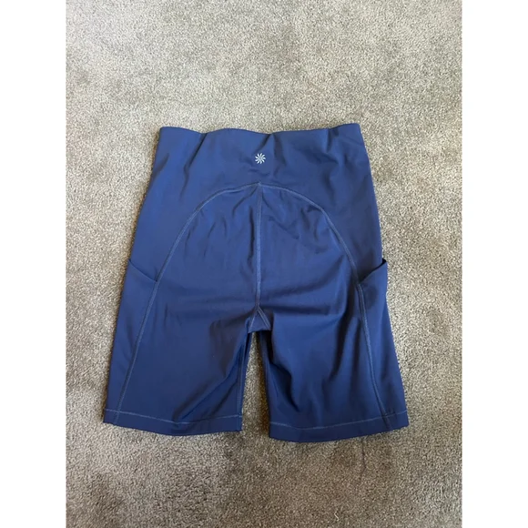 Women's Athleta Ultimate Stash Pocket 7" Athletic Shorts S Navy - Picture 8 of 10